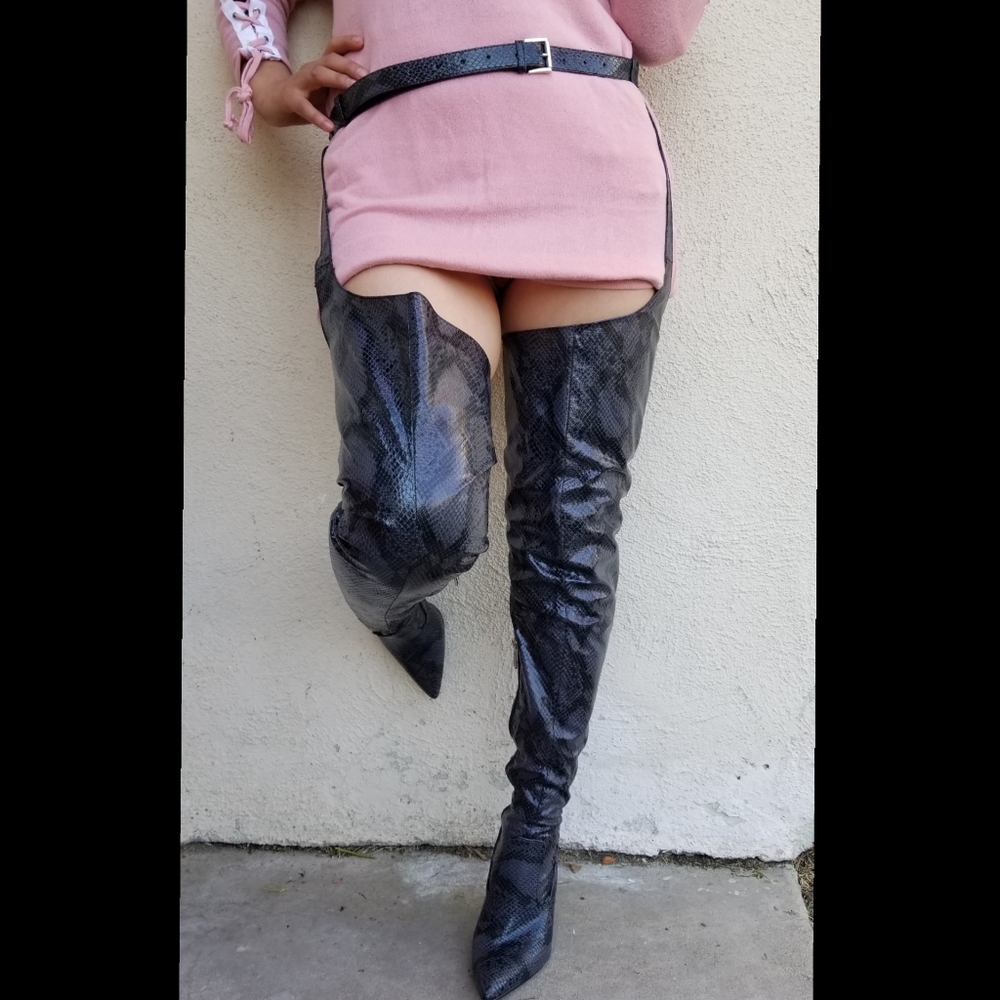 Sexy Sneak Black Belted Thigh High Point Toe - Picture 9 of 12